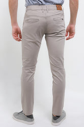 Cardinal Celana Panjang Chinos Skinny Pria C0076BK05A